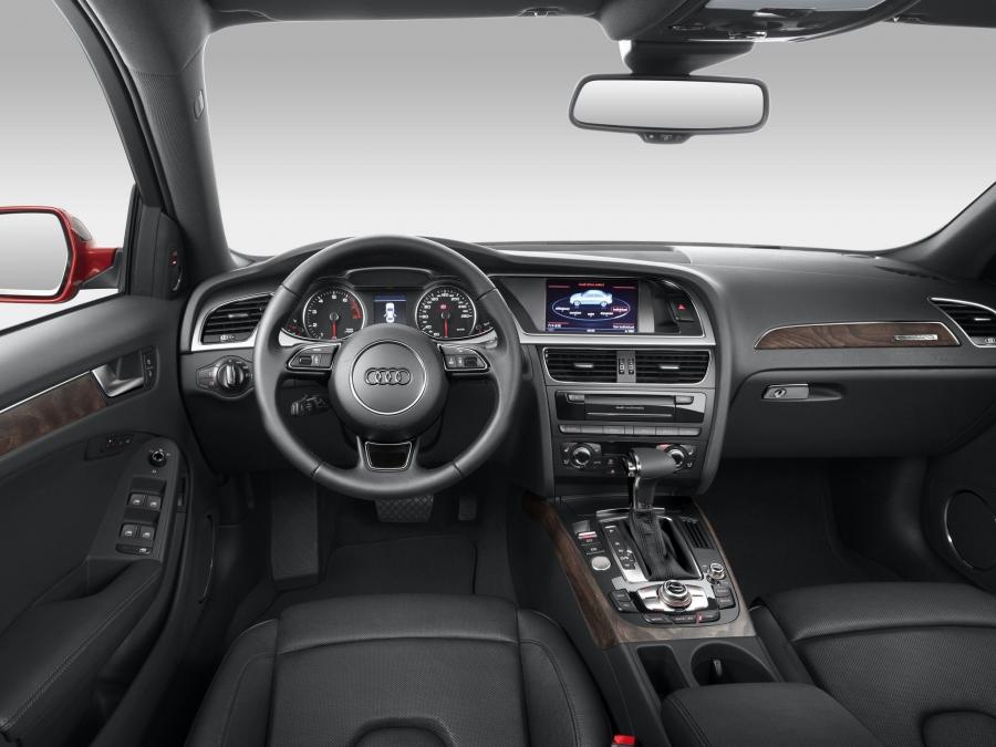 Торпедо Audi A4L 50 TFSI Quattro (B8, 8K) 2012 года  (CN) (фото 5 из 9)
